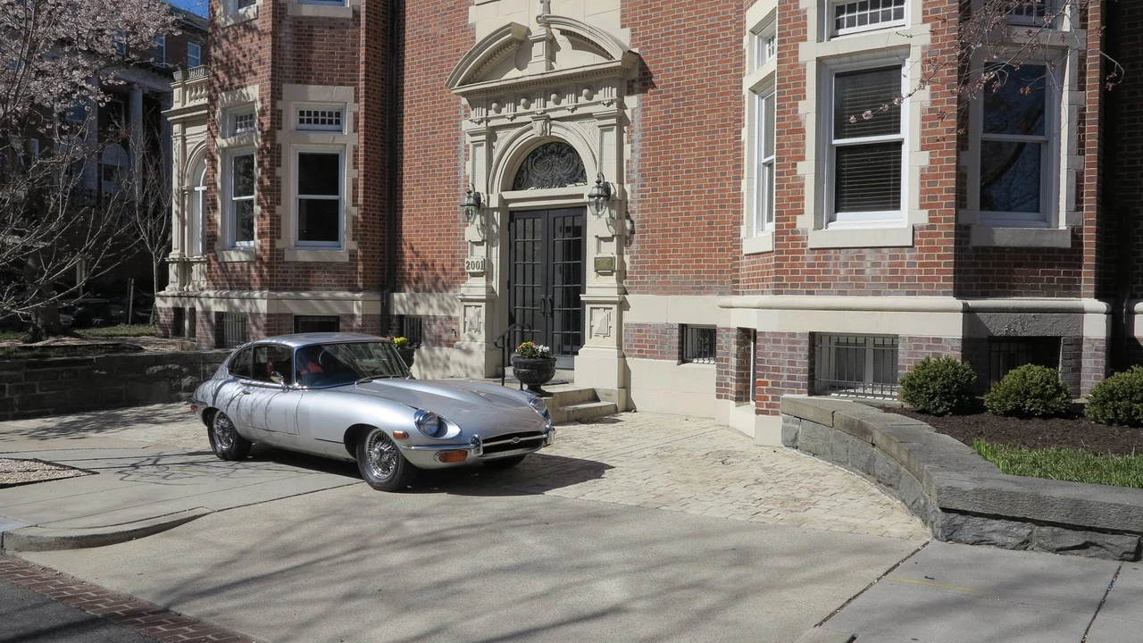 1970 Jaguar E-Type Series 2 2+2 - Image 16 of 31