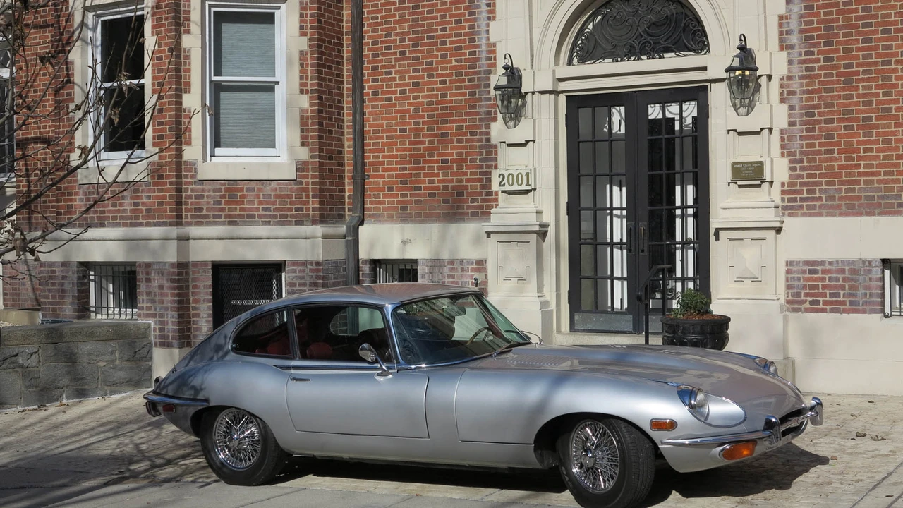 1970 Jaguar E-Type Series 2 2+2 - Image 17 of 31