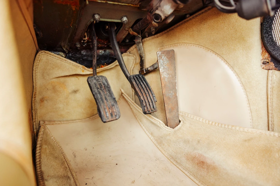 1970 Jaguar E-Type Series 2 - Image 25 of 31