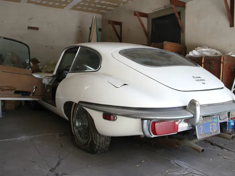 1970 Jaguar E-Type Series 2 - Image 2 of 2