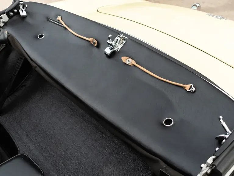 1970 Jaguar E-Type Series 2 - Image 19 of 31