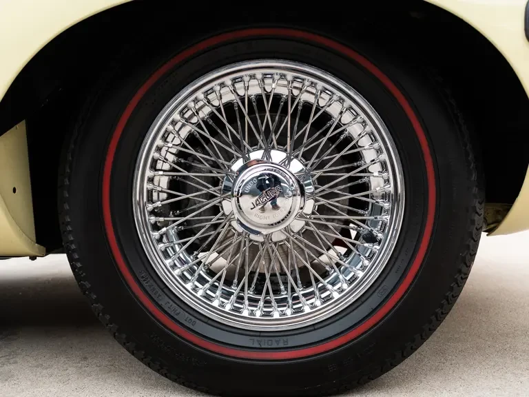 1970 Jaguar E-Type Series 2 - Image 30 of 31