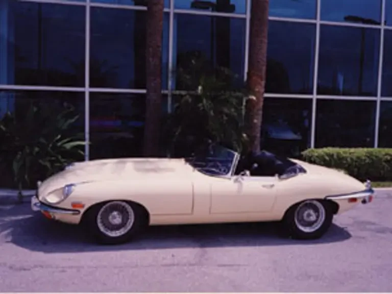 1970 Jaguar E-Type Series 2 - Image 2 of 2