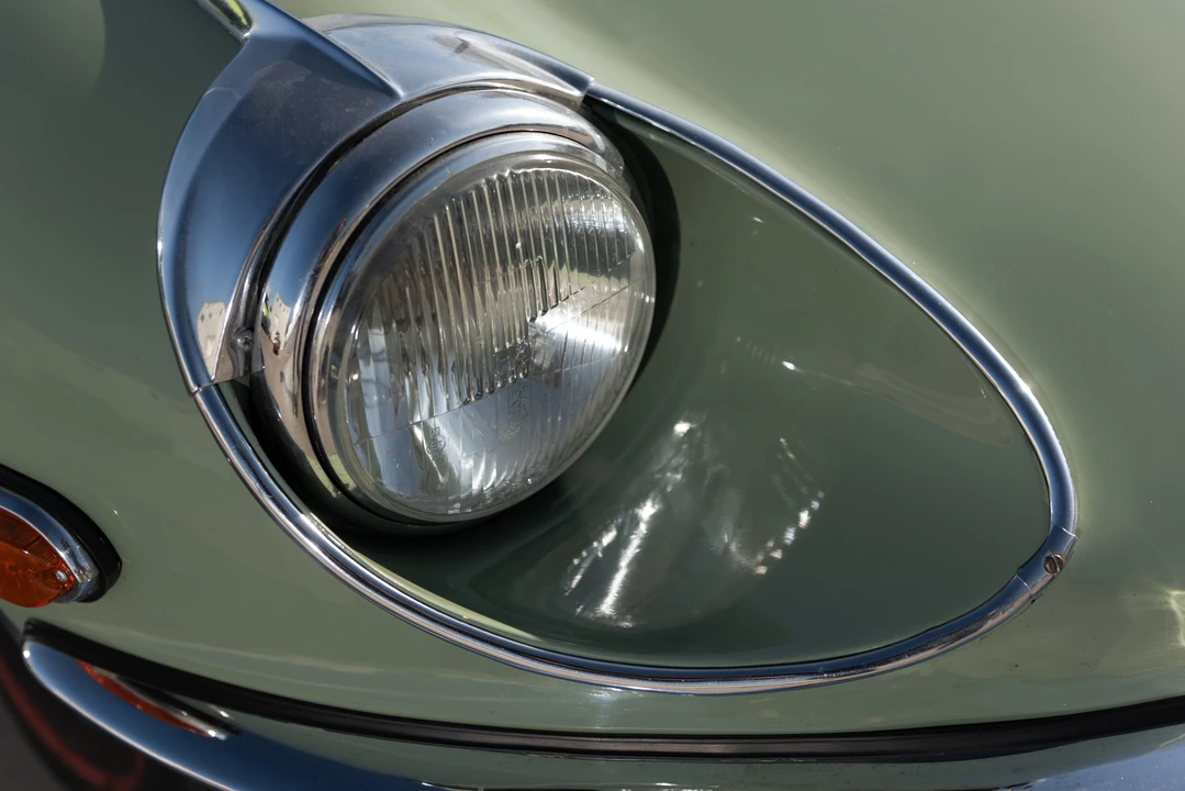 1970 Jaguar E-Type Series 2 - Image 16 of 31