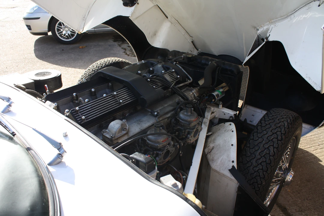 1970 Jaguar E-Type Series 2 - Image 8 of 9