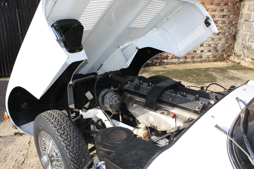 1970 Jaguar E-Type Series 2 - Image 9 of 9
