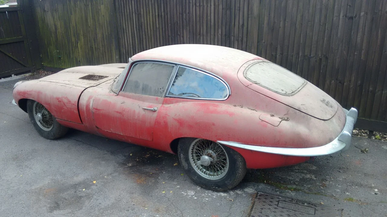 1970 Jaguar E-Type Series 2 - Image 5 of 10