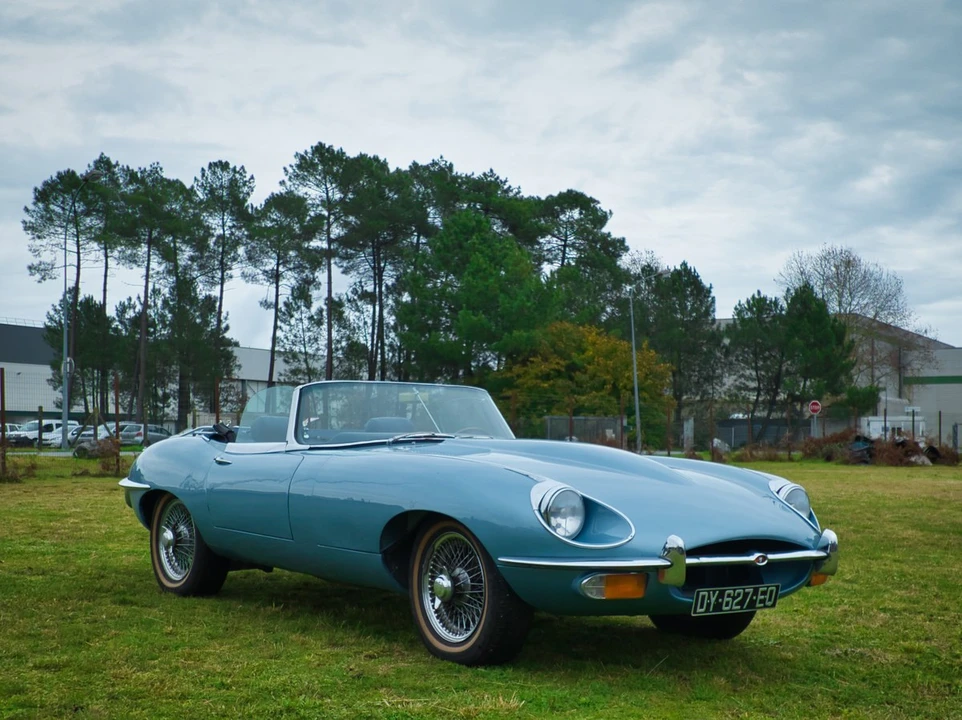 1970 Jaguar E-Type Series 2 - Image 2 of 30