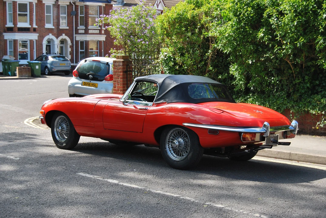 1970 Jaguar E-Type Series 2 - Image 6 of 17