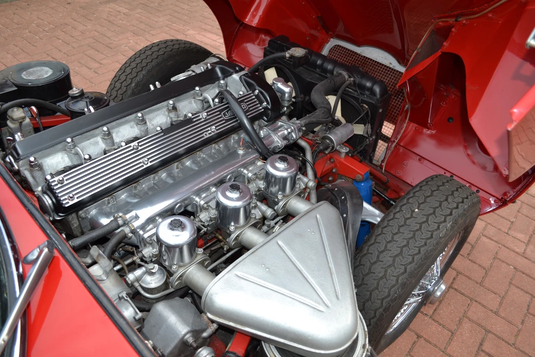 1970 Jaguar E-Type Series 2 2+2 - Image 8 of 30