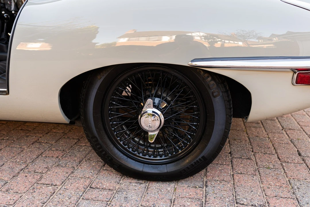 1970 Jaguar E-Type Series 2 - Image 17 of 30