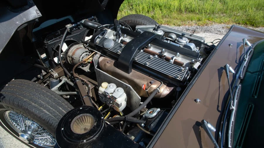 1970 Jaguar E-Type Series 2 - Image 6 of 20