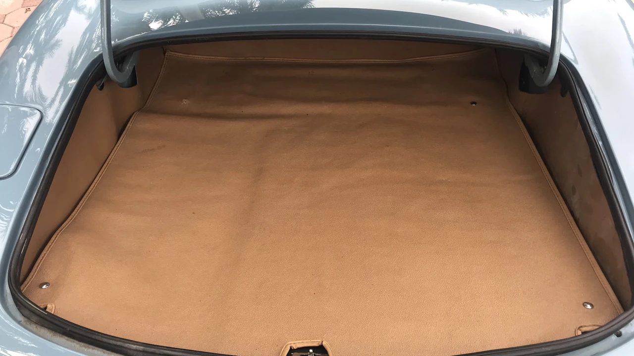 1970 Jaguar E-Type Series 2 - Image 16 of 23