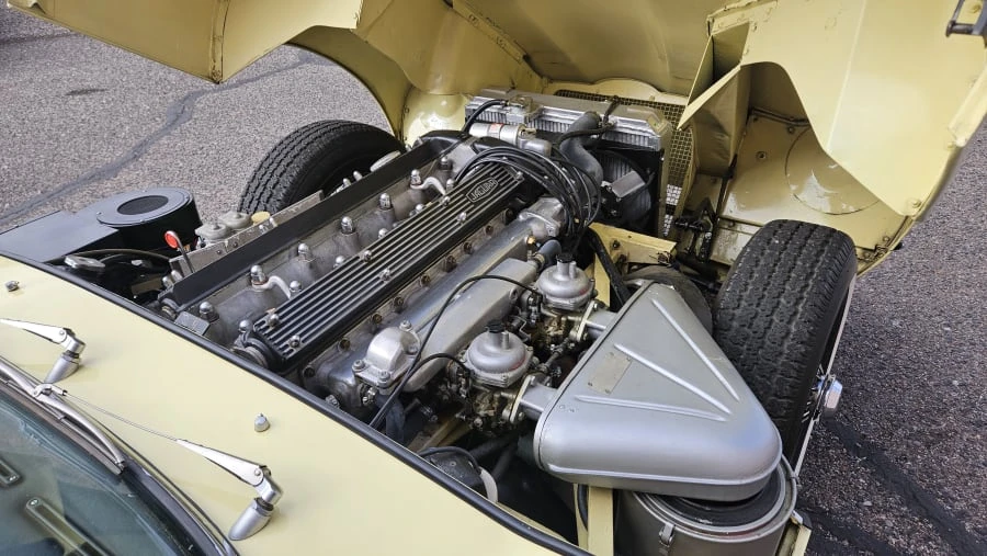 1970 Jaguar E-Type Series 2 - Image 25 of 31