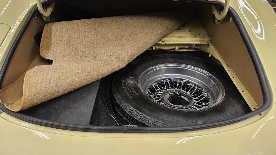 1970 Jaguar E-Type Series 2 - Image 30 of 31