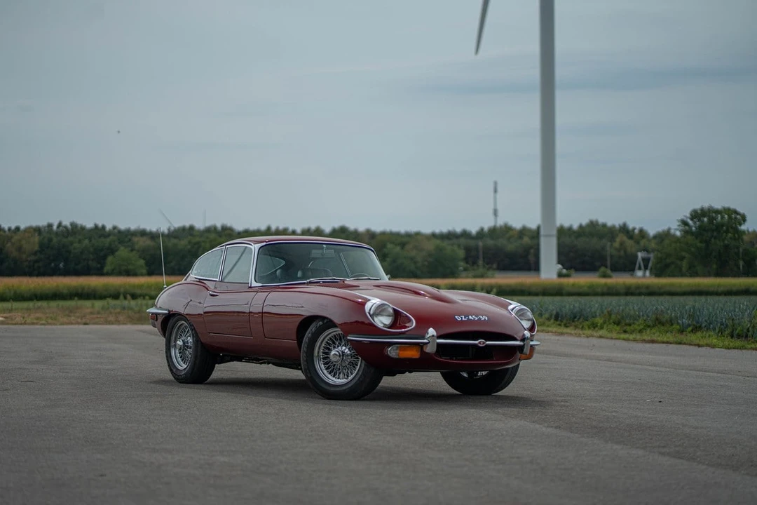 1970 Jaguar E-Type Series 2 - Image 2 of 30