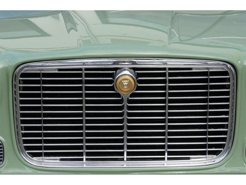 1970 Jaguar XJ Series 1 - Image 9 of 30