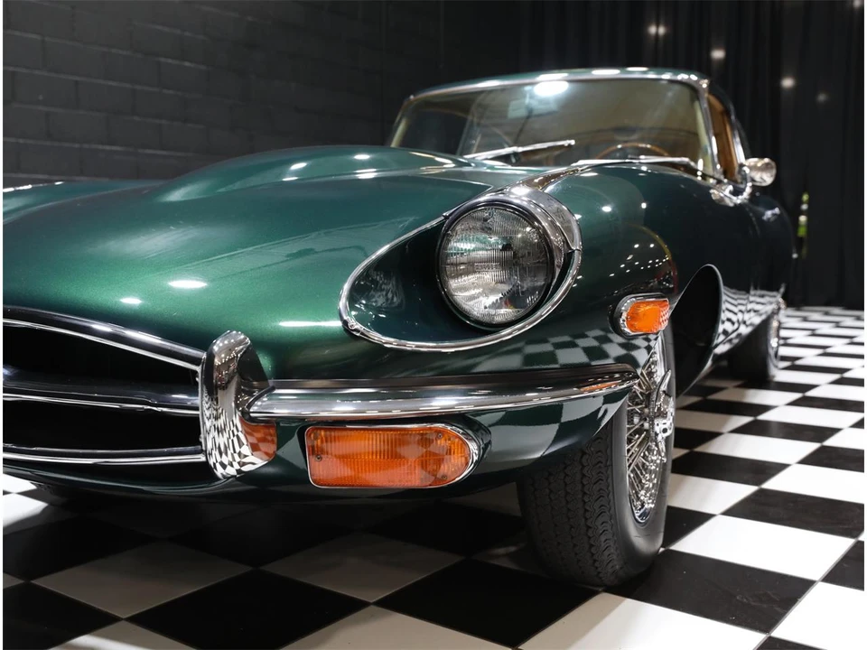 1970 Jaguar XK - Image 9 of 31