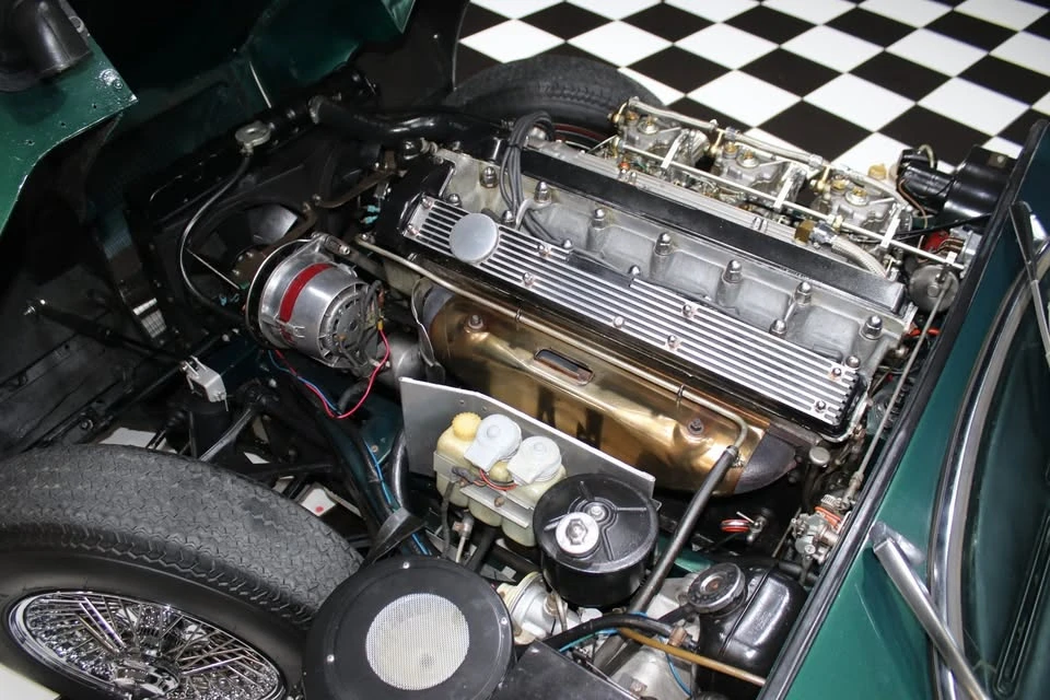 1970 Jaguar E-Type Series 2 - Image 3 of 6