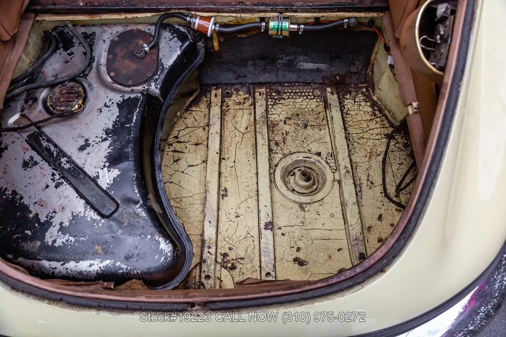 1970 Jaguar XK - Image 23 of 24