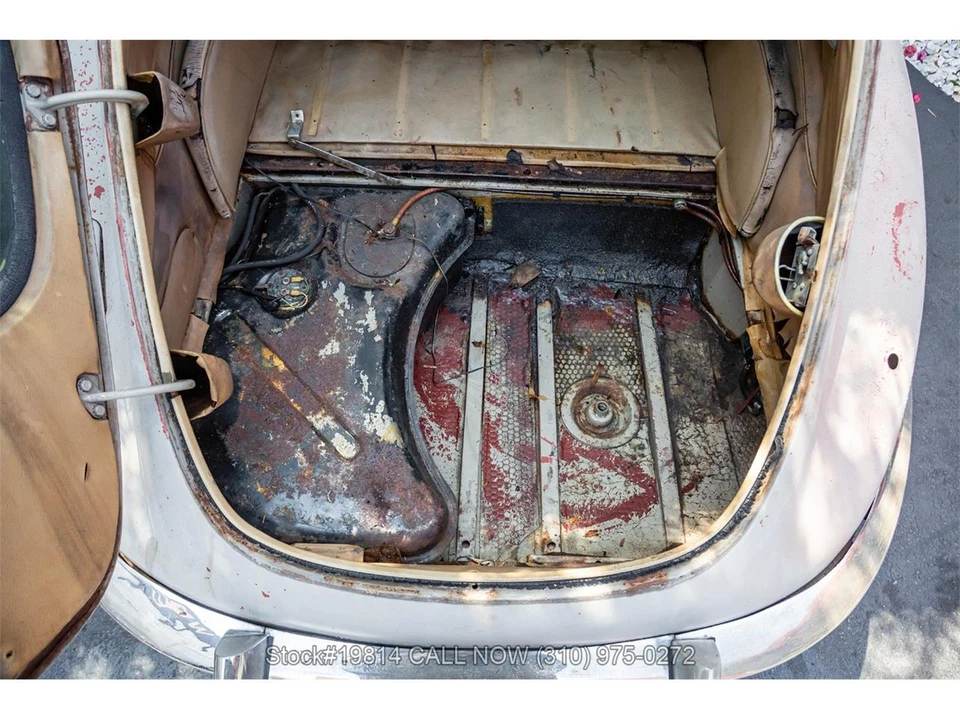 1970 Jaguar E-Type Series 2 - Image 25 of 31