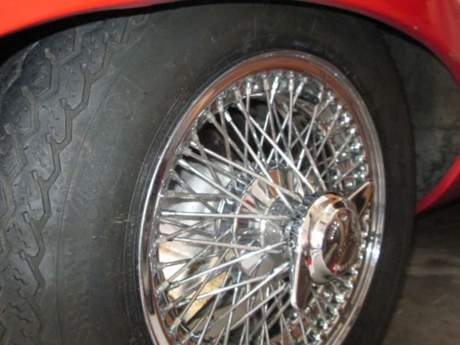 1970 Jaguar E-Type Series 2 - Image 7 of 8