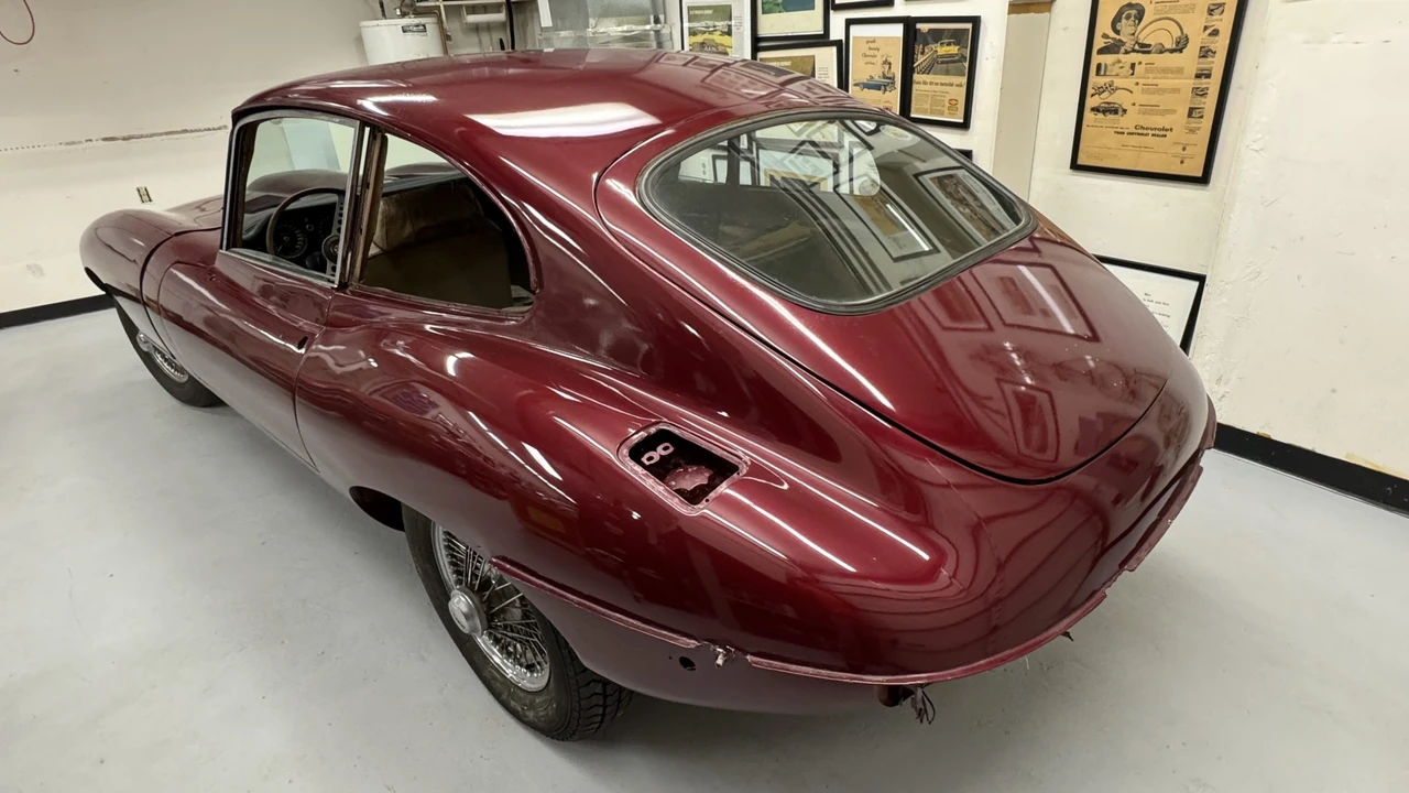 1970 Jaguar E-Type Series 2 2+2 - Image 9 of 31