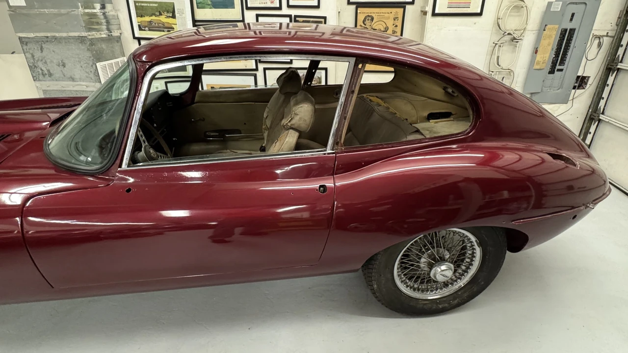 1970 Jaguar E-Type Series 2 2+2 - Image 29 of 31