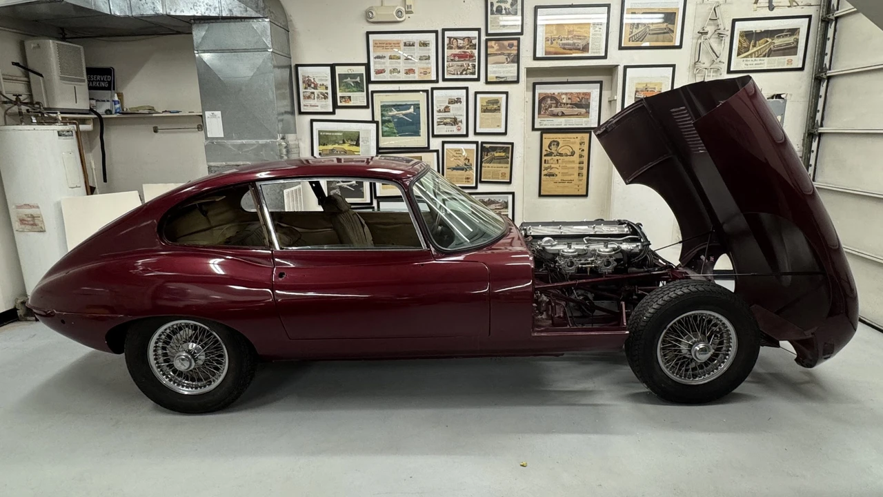 1970 Jaguar E-Type Series 2 2+2 - Image 18 of 31