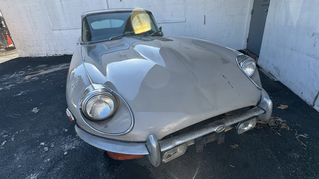 1970 Jaguar E-Type Series 2 2+2 - Image 14 of 31