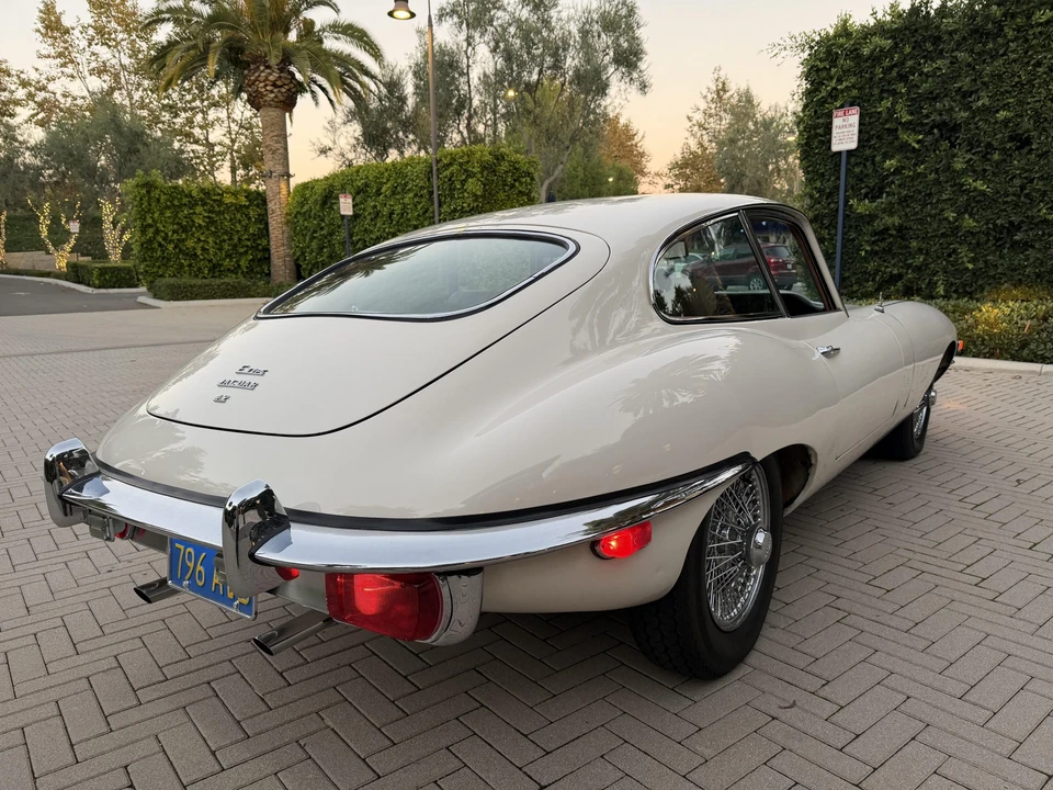 1970 Jaguar E-Type Series 2 - Image 16 of 31