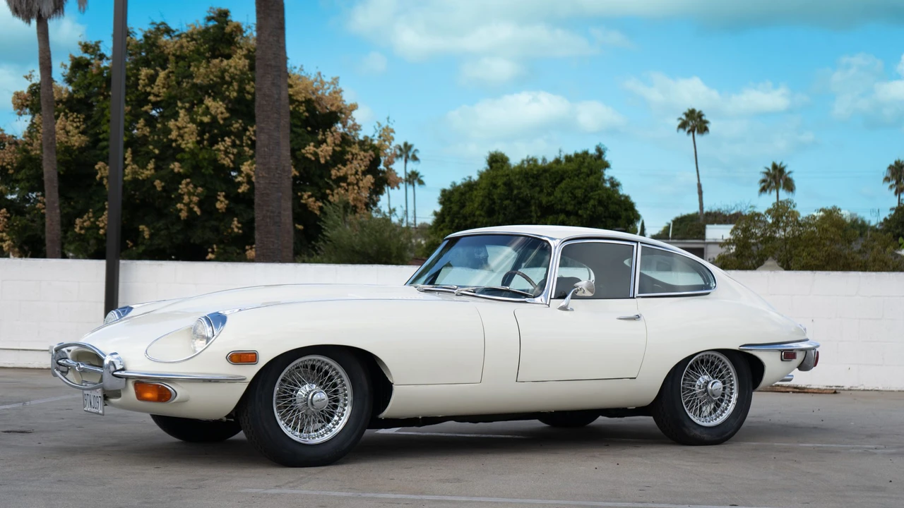 1970 Jaguar E-Type Series 2 - Image 17 of 31