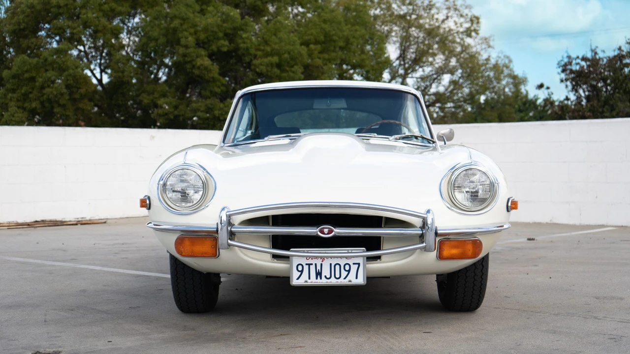 1970 Jaguar E-Type Series 2 - Image 5 of 31