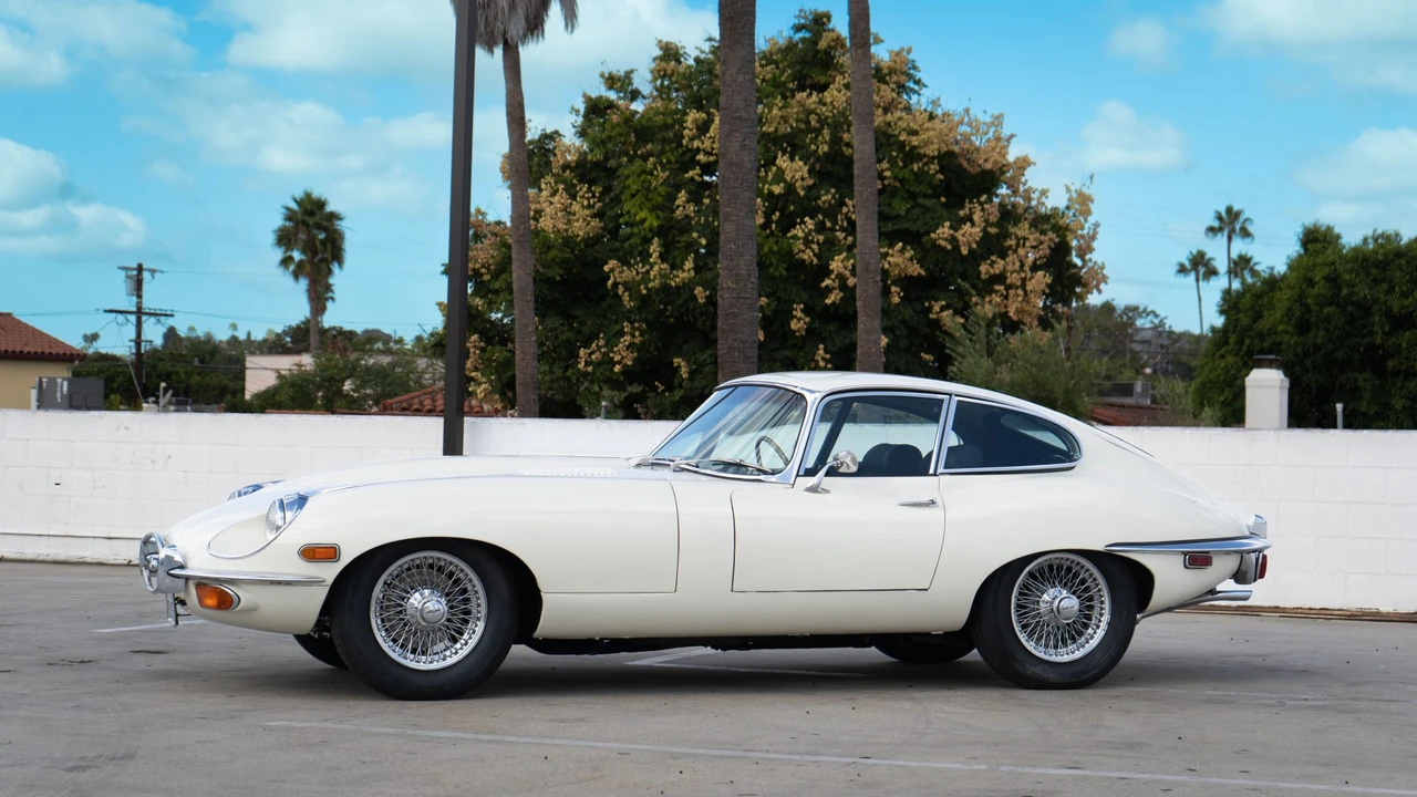 1970 Jaguar E-Type Series 2 - Image 21 of 31