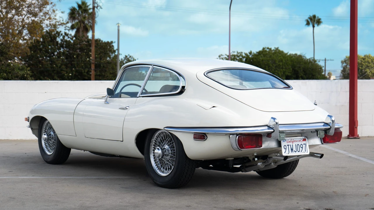 1970 Jaguar E-Type Series 2 - Image 28 of 31