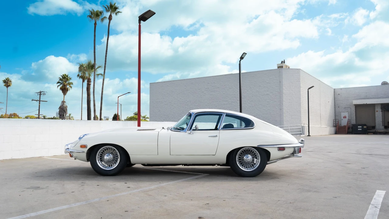 1970 Jaguar E-Type Series 2 - Image 22 of 31
