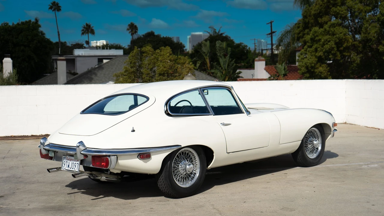 1970 Jaguar E-Type Series 2 - Image 31 of 31
