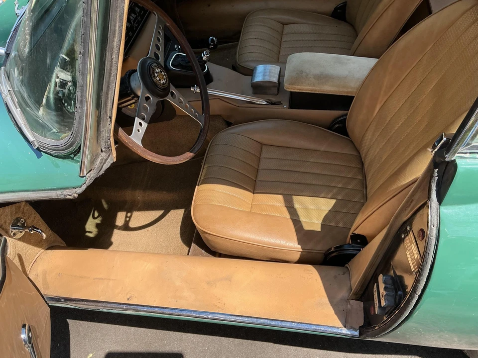 1970 Jaguar E-Type Series 2 - Image 16 of 31