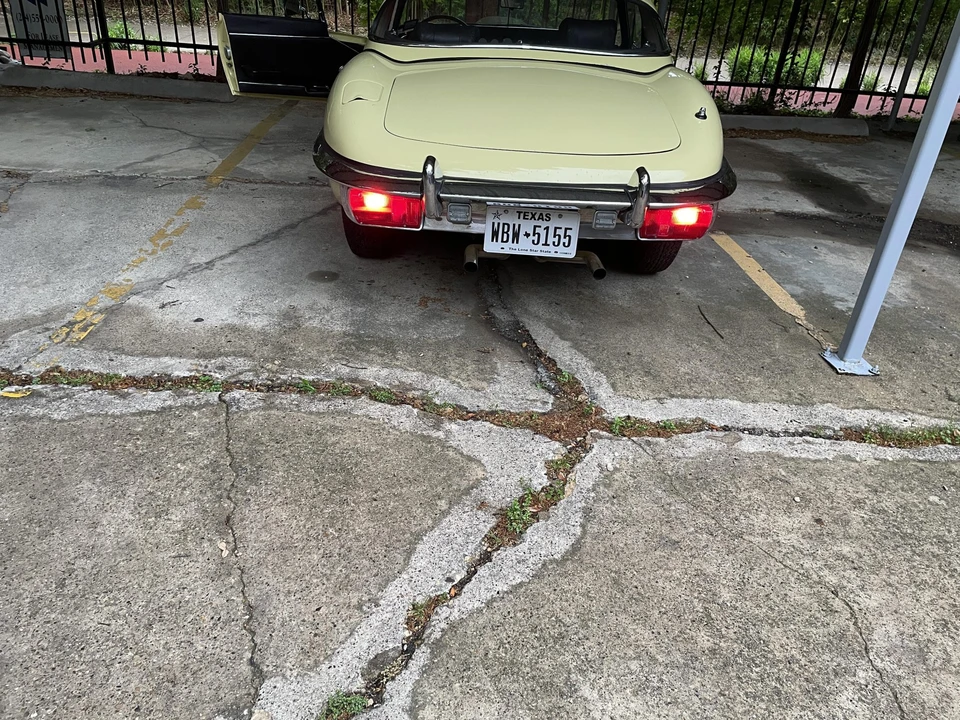 1970 Jaguar E-Type Series 2 - Image 23 of 31