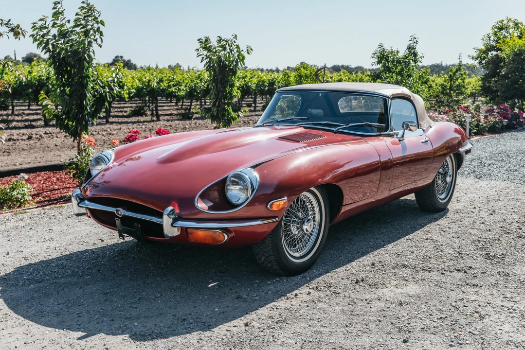 1970 Jaguar E-Type Series 2 - Image 2 of 31