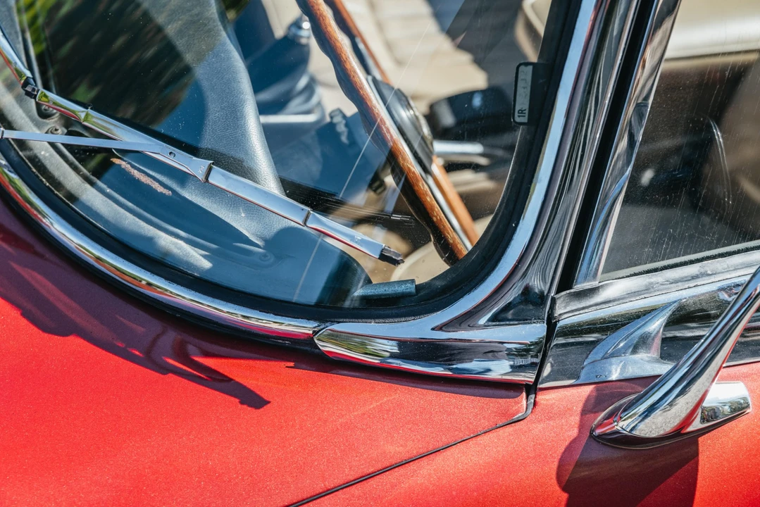 1970 Jaguar E-Type Series 2 - Image 28 of 31