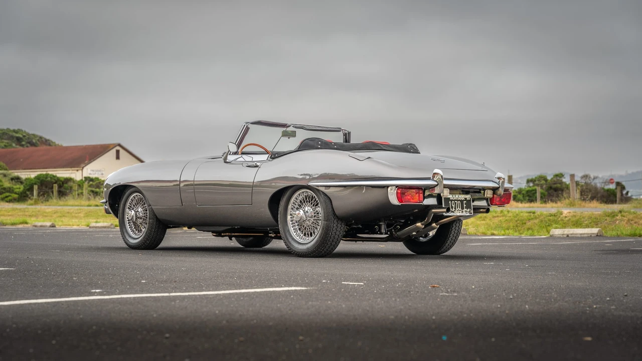 1970 Jaguar E-Type Series 2 - Image 16 of 31