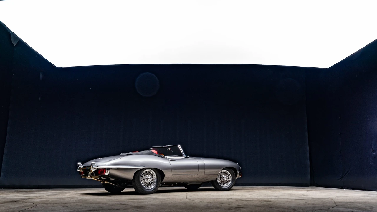 1970 Jaguar E-Type Series 2 - Image 29 of 31