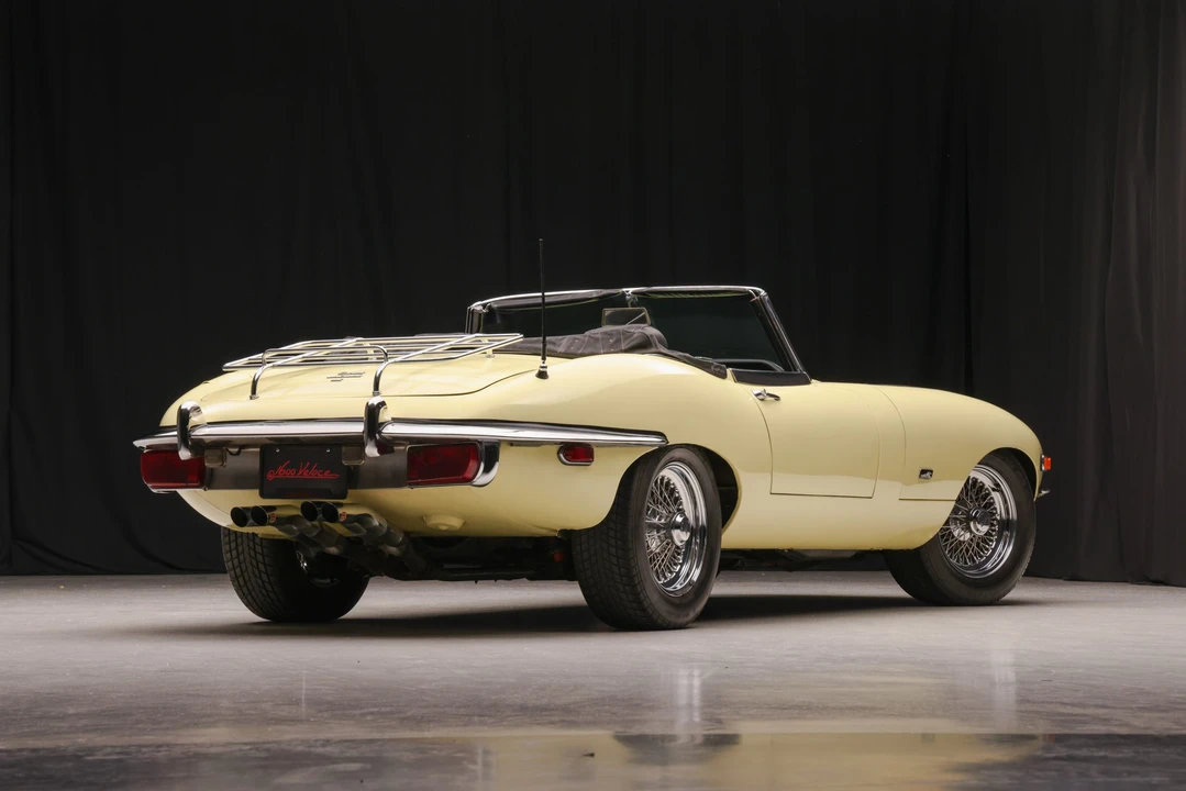 1970 Jaguar E-Type Series 2 - Image 17 of 31