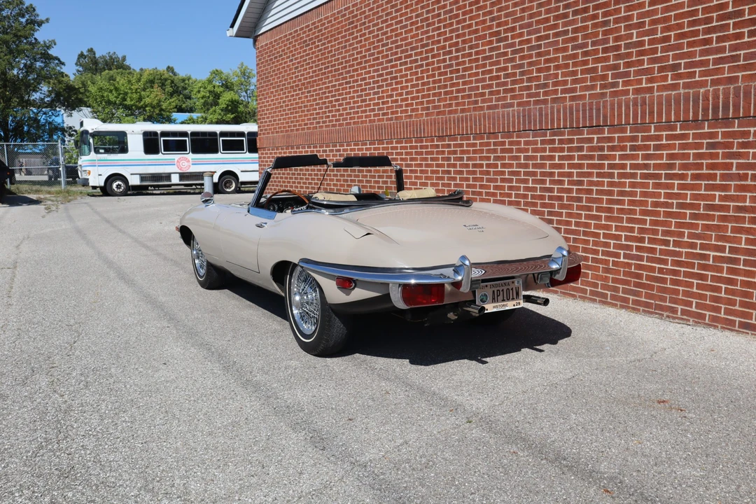 1970 Jaguar E-Type Series 2 - Image 19 of 31