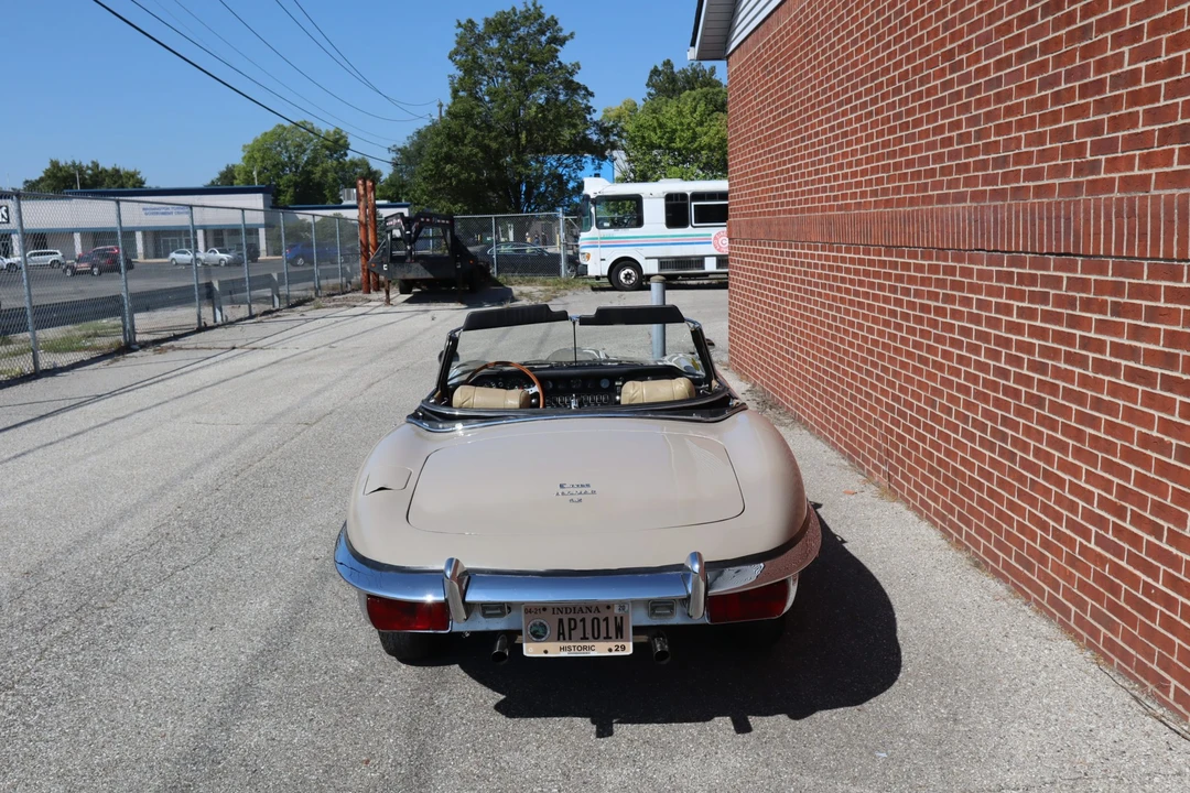 1970 Jaguar E-Type Series 2 - Image 15 of 31