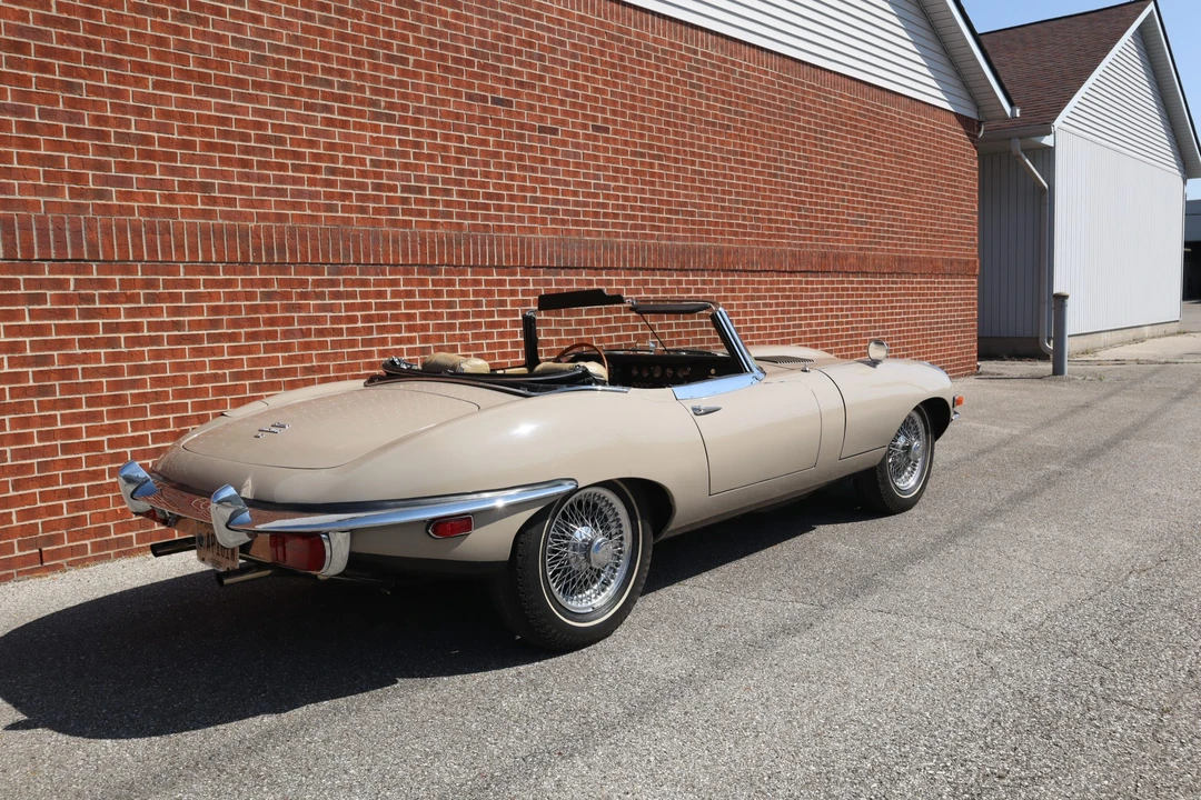 1970 Jaguar E-Type Series 2 - Image 12 of 31