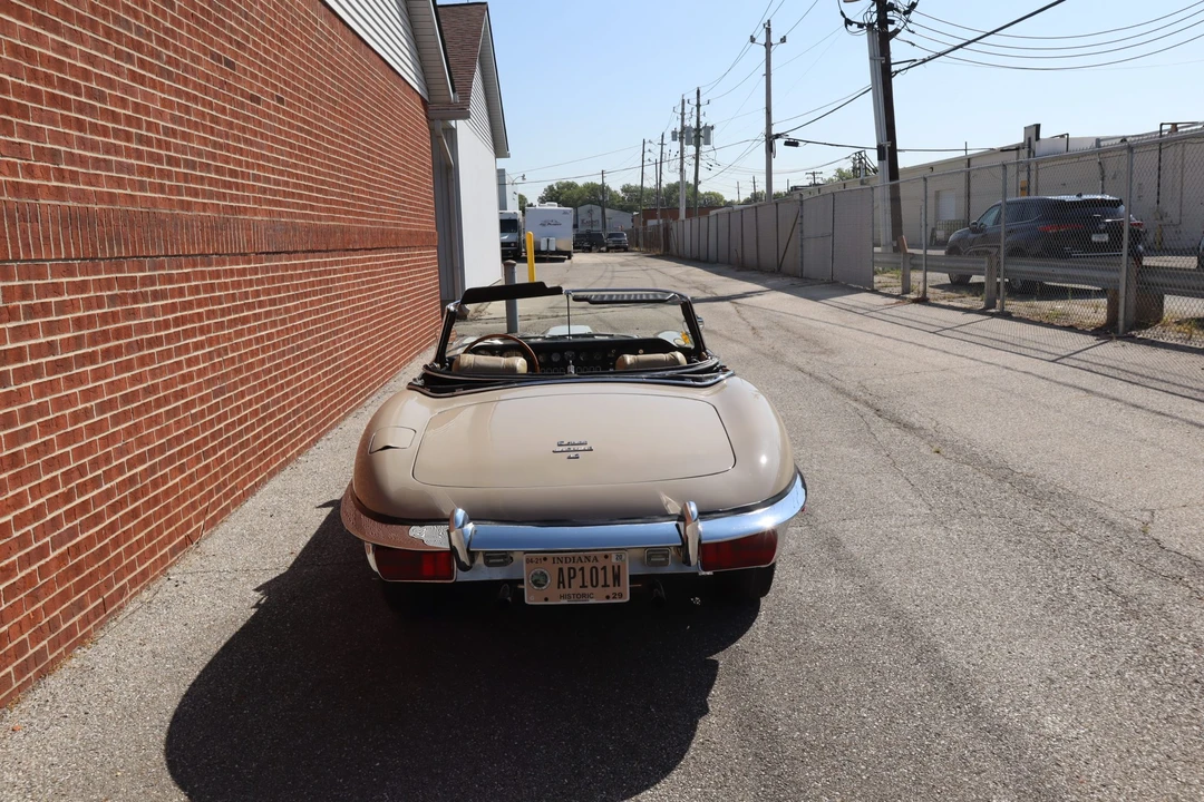 1970 Jaguar E-Type Series 2 - Image 18 of 31