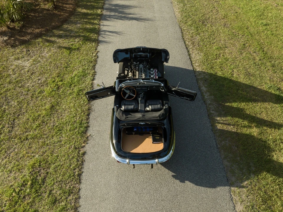 1970 Jaguar E-Type Series 2 - Image 16 of 31