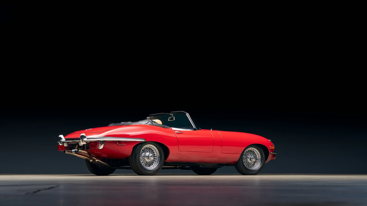 1970 Jaguar E-Type Series 2 - Image 13 of 31
